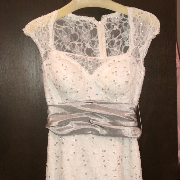 Removable sash Morilee Madeleine Gardner Wedding Dress - Picture 6 of 15